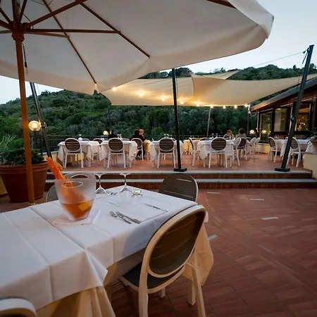 Anna 3* פטובאיה