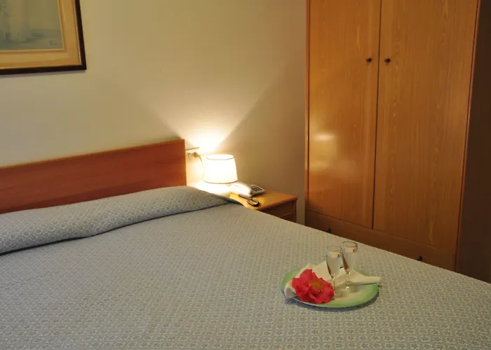 Anna فندق فيتوفايا