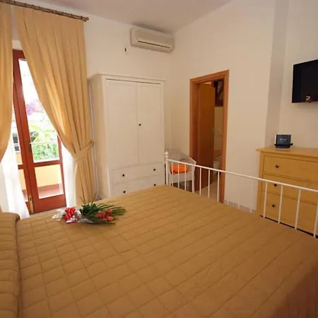 Hotel Anna Fetovaia