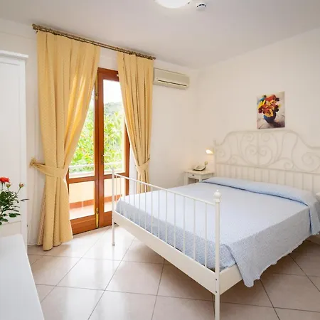 Hotel Anna Fetovaia