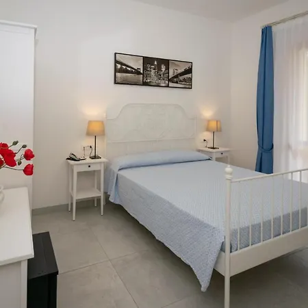 Hotel Anna 3*