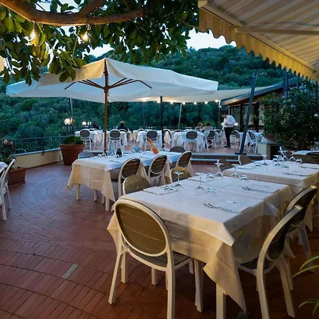 Hotel Anna Fetovaia
