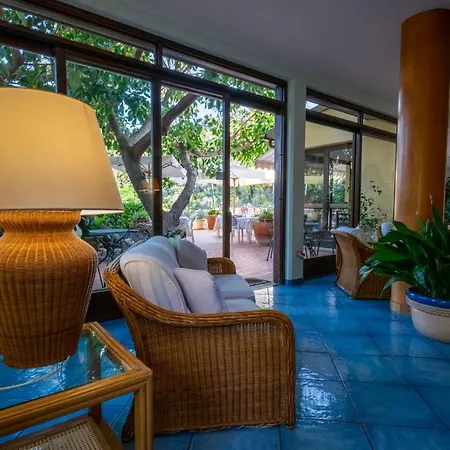 Hotel Anna Fetovaia