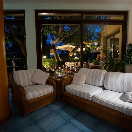 Anna Hotel
