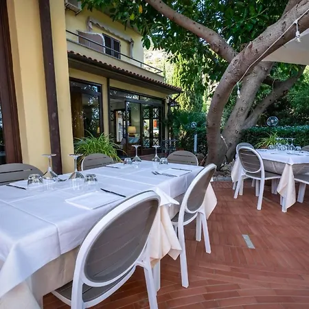 Hotel Anna
