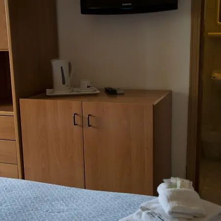 Anna Hotel