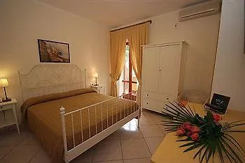 Hotel Anna 3*