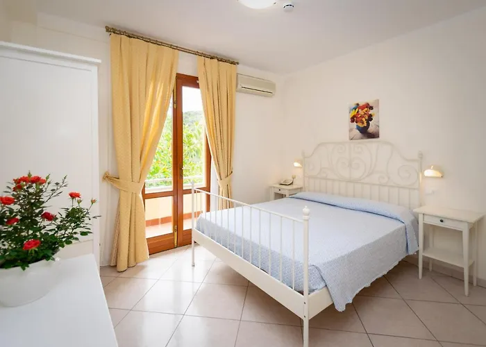 Hotell Anna Fetovaia