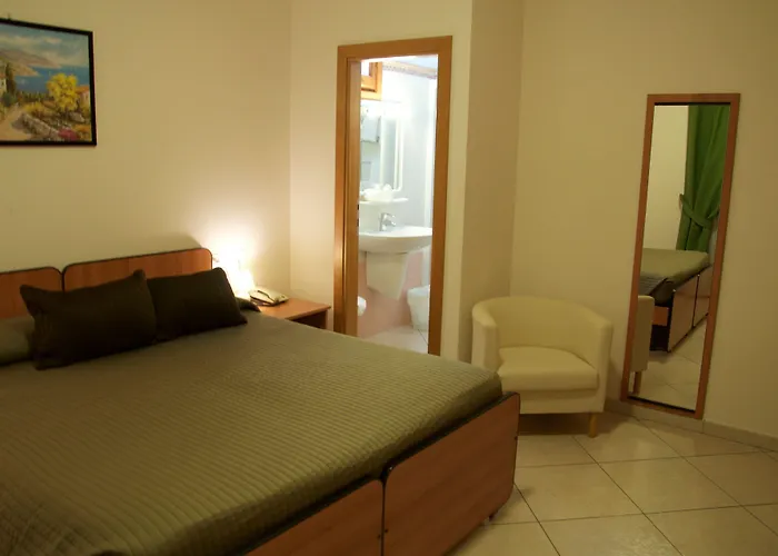 Anna Hotell Fetovaia